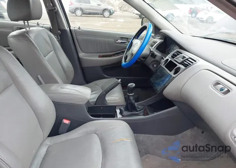 2001 Honda Accord 2.3 Ex z USA, uszkodzony, nr VIN 1HGCG65821A067240